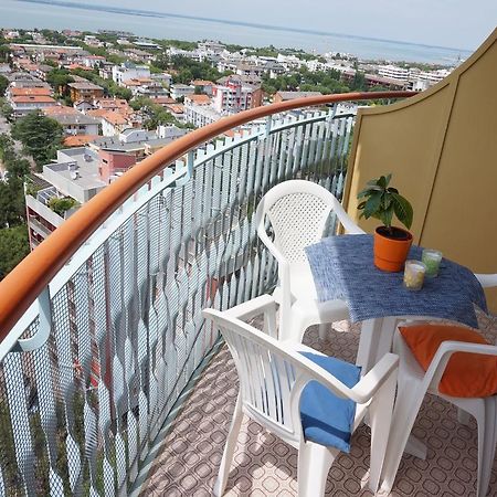 Appartamenti La Torre Lignano Sabbiadoro Exteriör bild