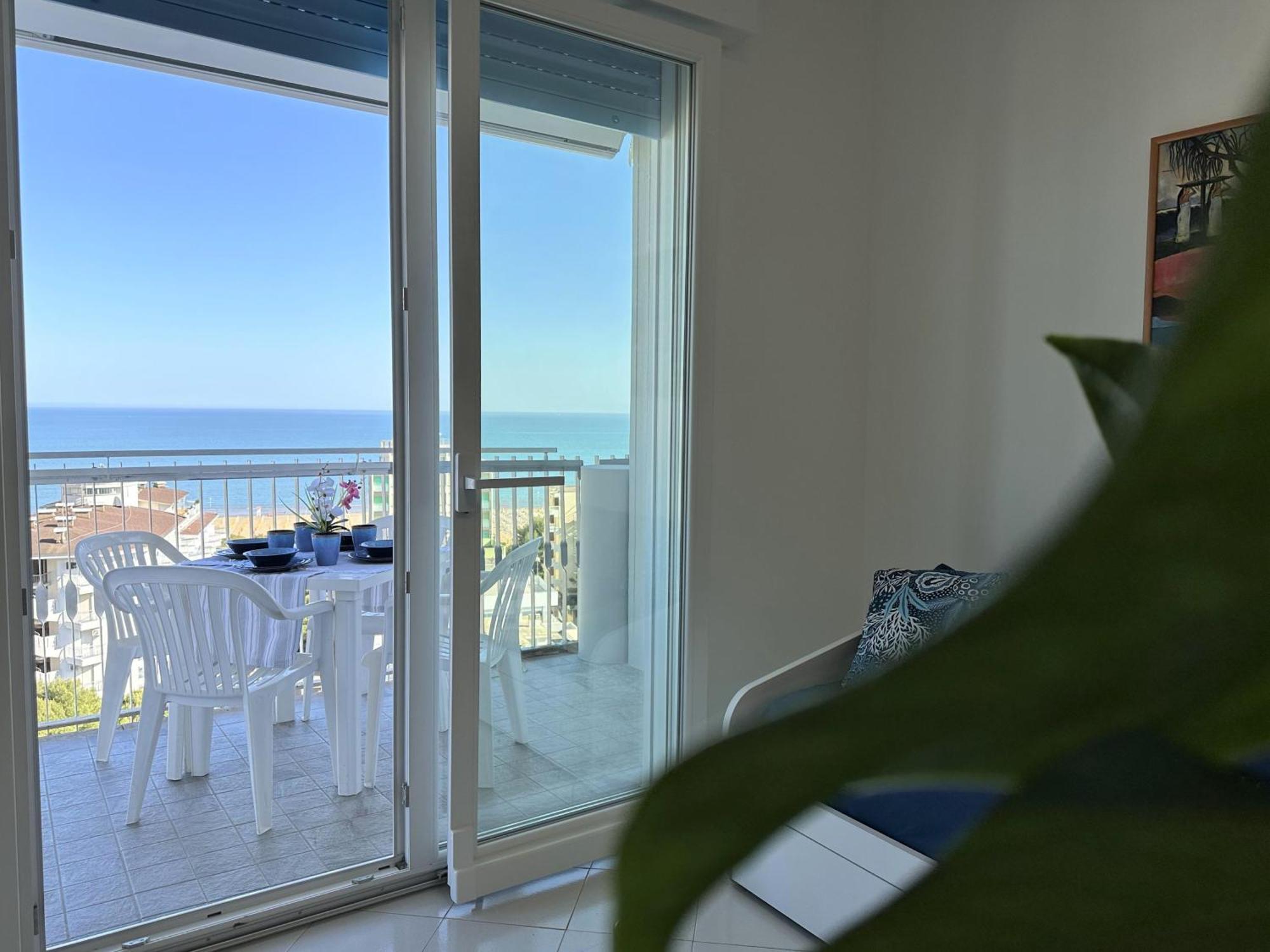Appartamenti La Torre Lignano Sabbiadoro Exteriör bild