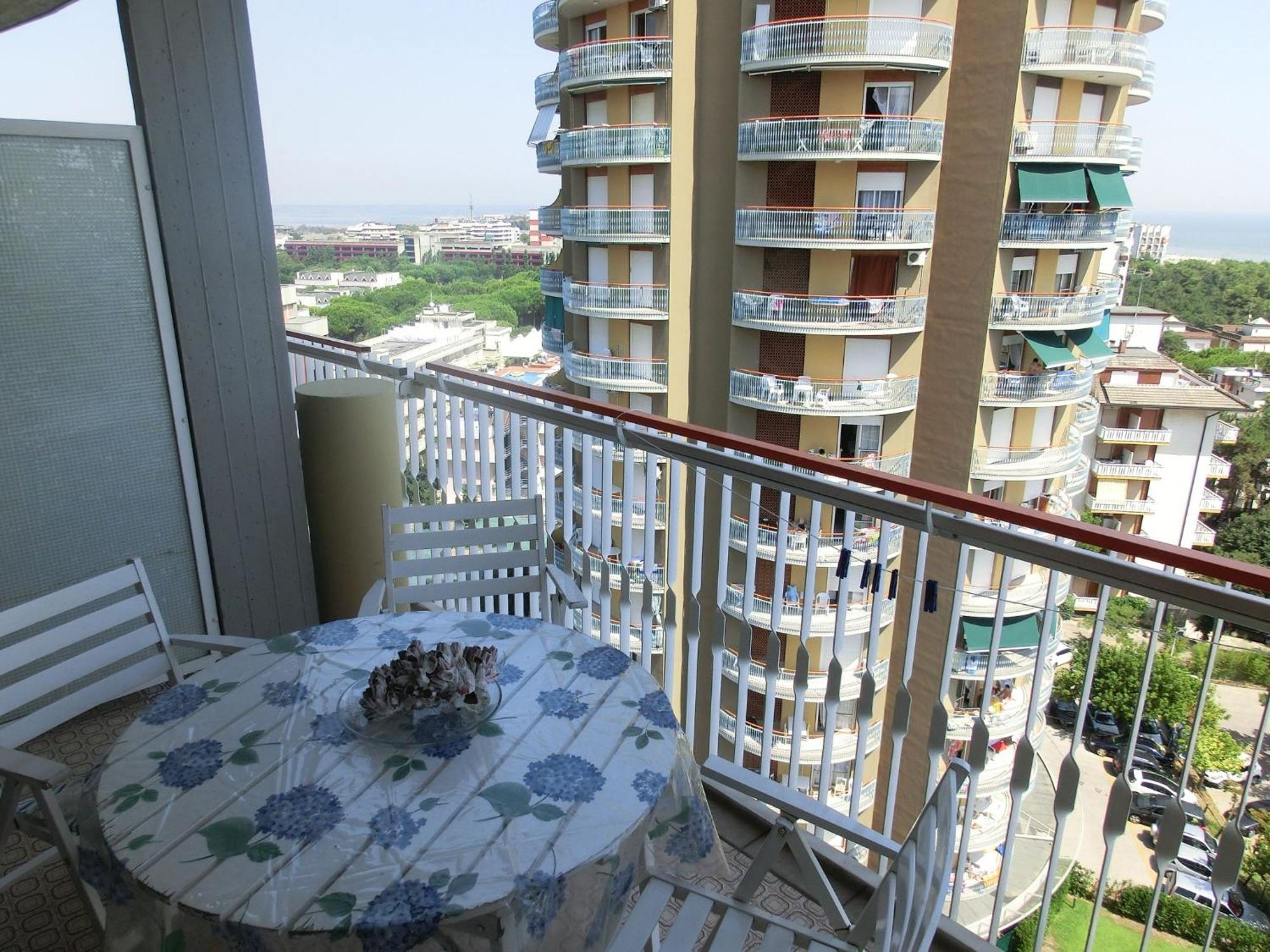 Appartamenti La Torre Lignano Sabbiadoro Rum bild